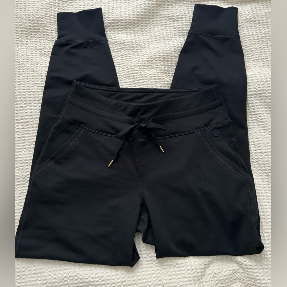 Lilly Pulitzer Island Mid Rise Jogger UPF 50+